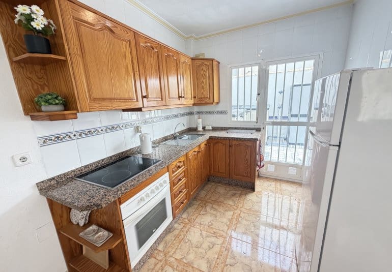2 sovrum Lägenhet till salu i La Zenia med pool - 199 999 € (Ref: 9967118)