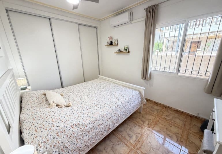 2 sovrum Lägenhet till salu i La Zenia med pool - 199 999 € (Ref: 9967118)