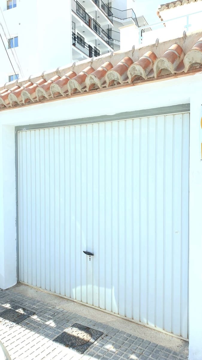 3 chambre Villa/Maison Semi-Mitoyenne à vendre à Nerja avec piscine garage - 850 000 € (Ref: 10136511)