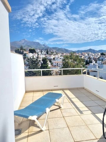 3 chambre Villa/Maison Semi-Mitoyenne à vendre à Nerja avec piscine garage - 850 000 € (Ref: 10136511)