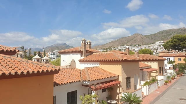 2 sypialnia Apartament na sprzedaż w Nerja z basenem garażem - 435 000 € (Ref: 10136512)