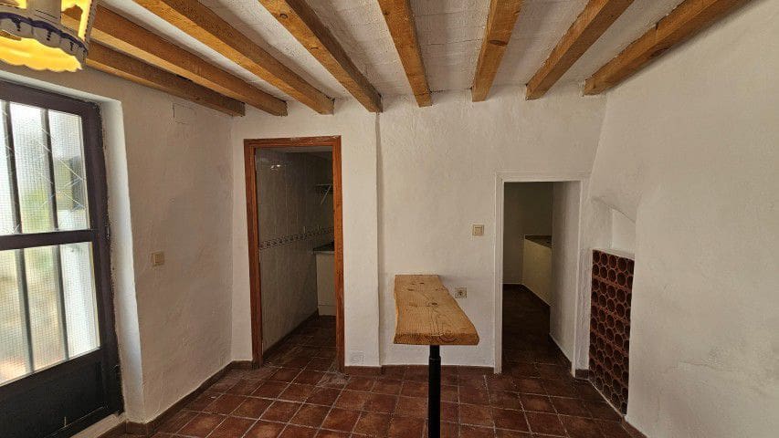 3 makuuhuone Omakotitalo myytävänä paikassa Seron - 75 000 € (Ref: 10003573)