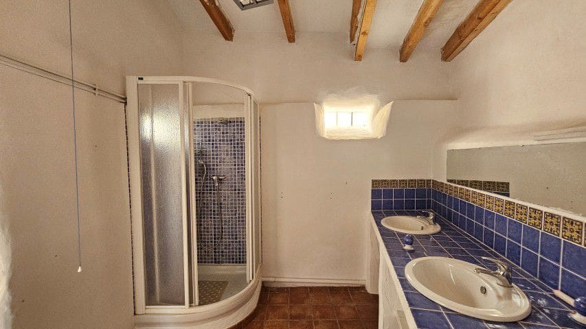 3 makuuhuone Omakotitalo myytävänä paikassa Seron - 75 000 € (Ref: 10003573)