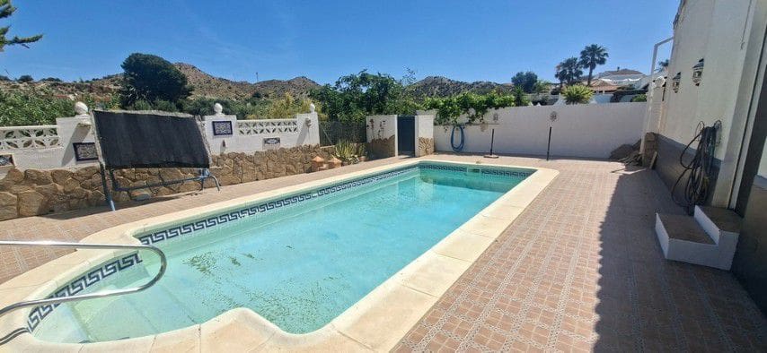 Chalet de 3 habitaciones en Arboleas en venta - 255.000 € (Ref: 10021225)
