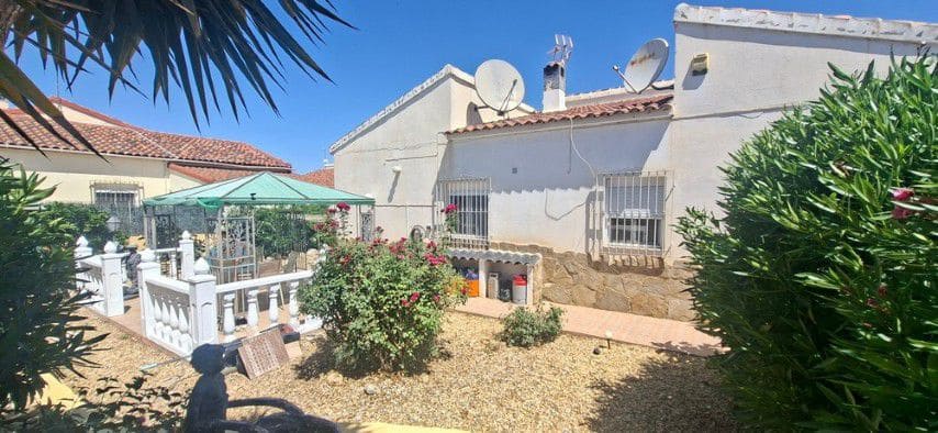 Chalet de 3 habitaciones en Arboleas en venta - 255.000 € (Ref: 10021225)