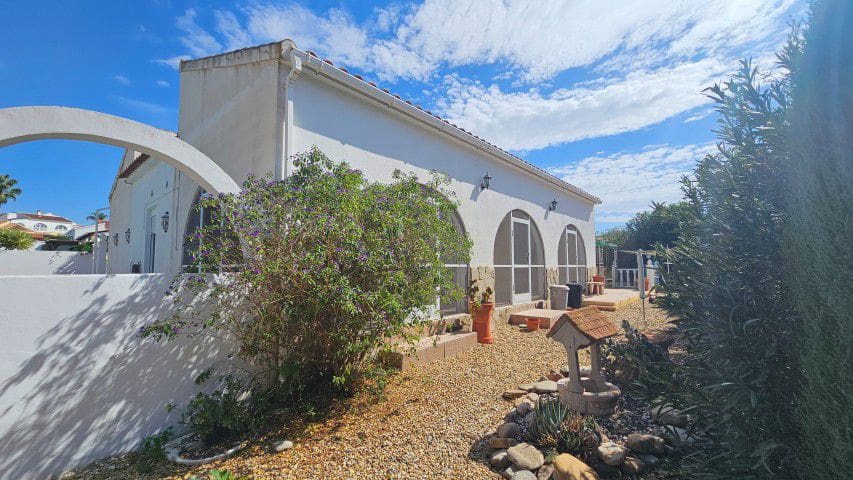 3 soveværelse Villa til salg i Arboleas med swimmingpool garage - € 215.000 (Ref: 10021225)