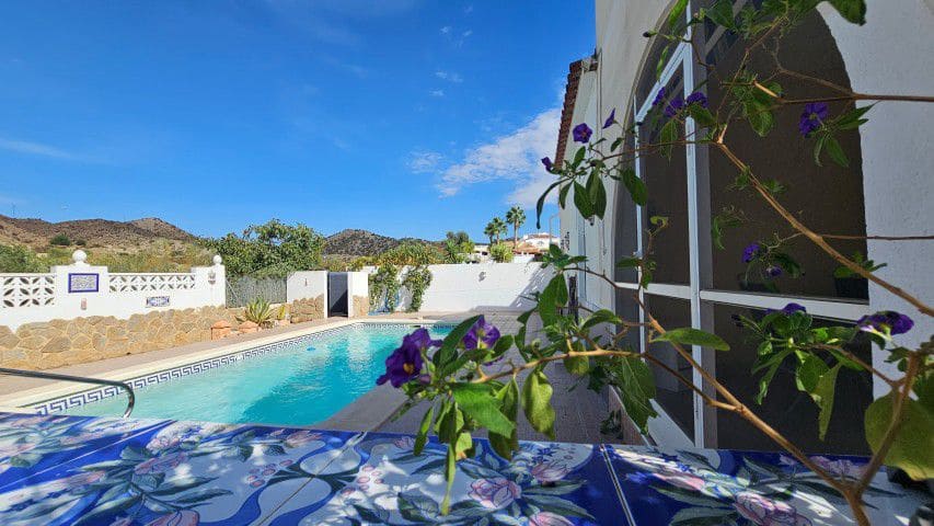 3 soveværelse Villa til salg i Arboleas med swimmingpool garage - € 215.000 (Ref: 10021225)