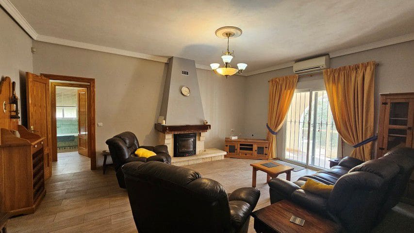 3 soveværelse Villa til salg i Arboleas med swimmingpool garage - € 215.000 (Ref: 10021225)