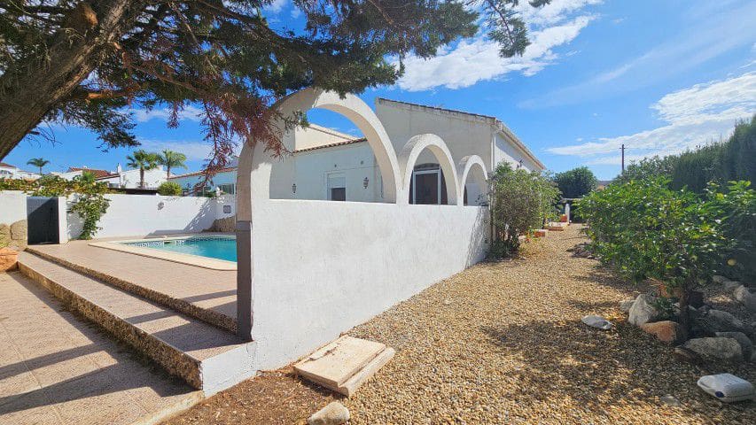 3 soveværelse Villa til salg i Arboleas med swimmingpool garage - € 215.000 (Ref: 10021225)