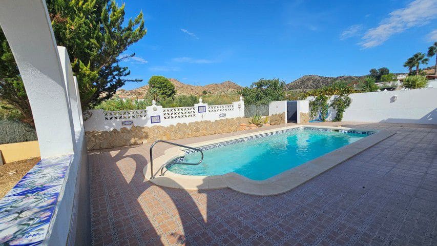3 soveværelse Villa til salg i Arboleas med swimmingpool garage - € 215.000 (Ref: 10021225)