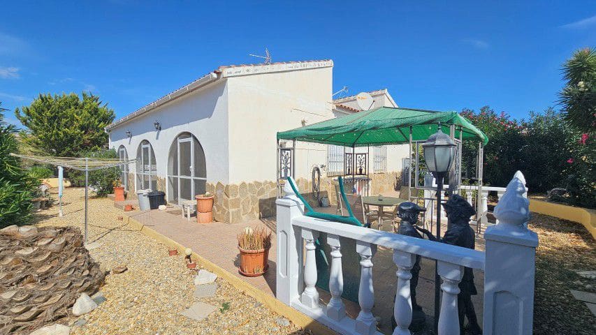 3 soveværelse Villa til salg i Arboleas med swimmingpool garage - € 215.000 (Ref: 10021225)