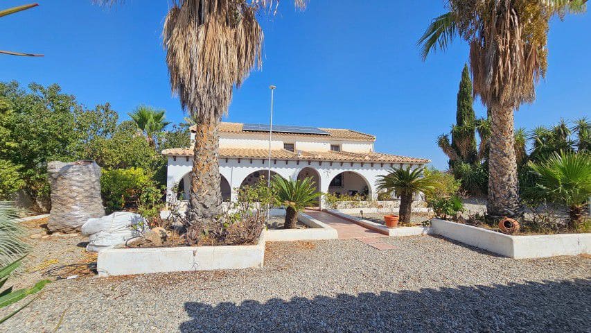 5 sovrum Finca/Hus på landet till salu i Huercal-Overa med garage - 485 000 € (Ref: 10029208)