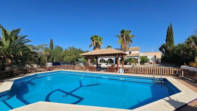 Finca/Casa Rural de 5 habitaciones en Huércal-Overa en venta con garaje - 485.000 € (Ref: 10029208)