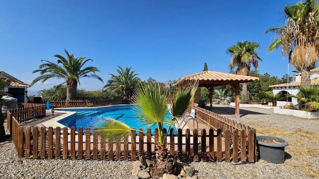 Finca/Casa Rural de 5 habitaciones en Huércal-Overa en venta con garaje - 485.000 € (Ref: 10029208)