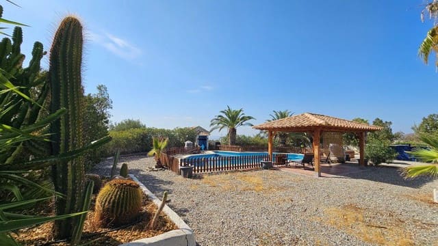 Finca/Casa Rural de 5 habitaciones en Huércal-Overa en venta con garaje - 485.000 € (Ref: 10029208)