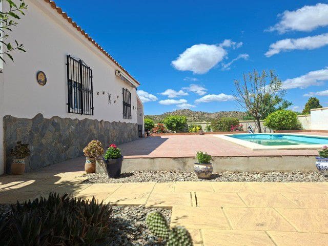3 slaapkamer Villa te koop in Arboleas met zwembad garage - € 249.999 (Ref: 10141835)
