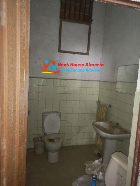 Bedrift til salgs i Fines med garasje - € 89 995 (Ref: 5121667)