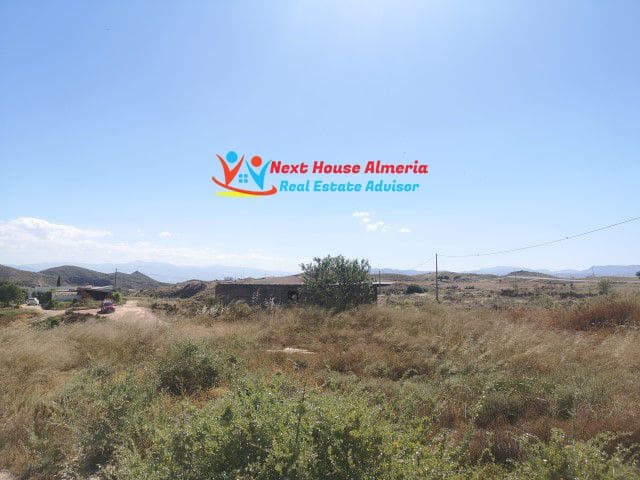 Finca/Country House for sale in Albox - € 29,950 (Ref: 5336655)