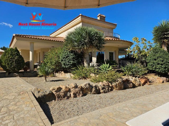 4 soveværelse Villa til salg i Vera med garage - € 695.000 (Ref: 5555425)