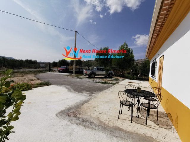 3 chambre Finca/Maison de Campagne à vendre à Velez-Blanco avec garage - 245 000 € (Ref: 5598092)