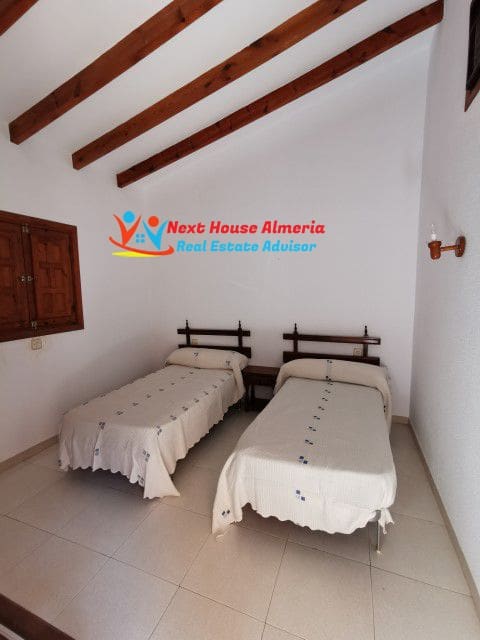 Business for sale in Los Gallardos - € 385,000 (Ref: 5883891)