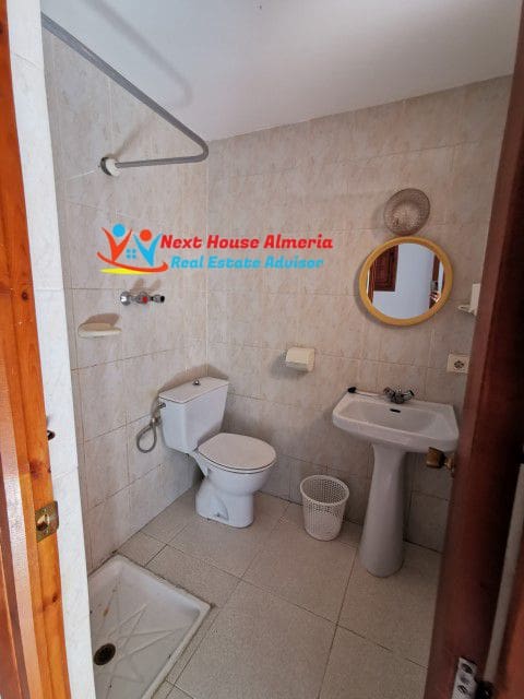 Business for sale in Los Gallardos - € 385,000 (Ref: 5883891)