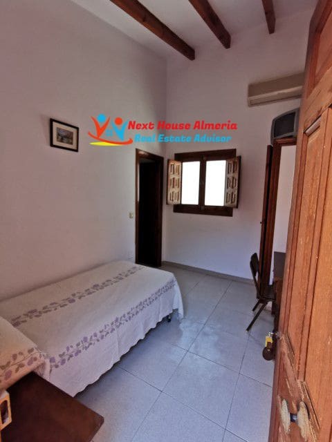 Business for sale in Los Gallardos - € 385,000 (Ref: 5883891)