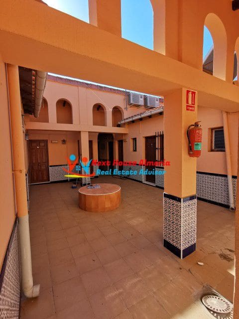 Business for sale in Los Gallardos - € 385,000 (Ref: 5883891)