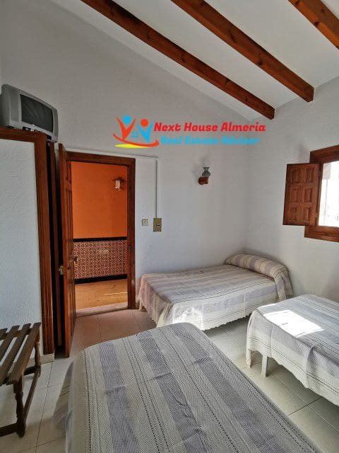 Business for sale in Los Gallardos - € 385,000 (Ref: 5883891)