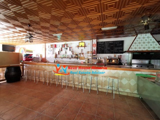 Business for sale in Los Gallardos - € 385,000 (Ref: 5883891)