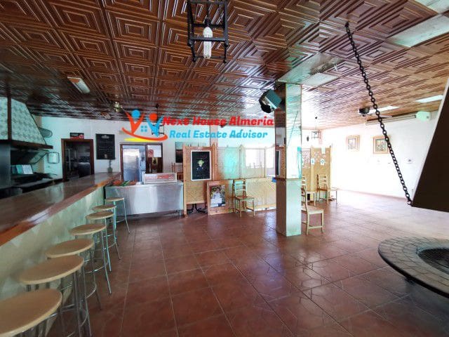 Business for sale in Los Gallardos - € 385,000 (Ref: 5883891)