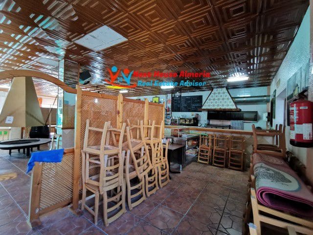 Business for sale in Los Gallardos - € 385,000 (Ref: 5883891)