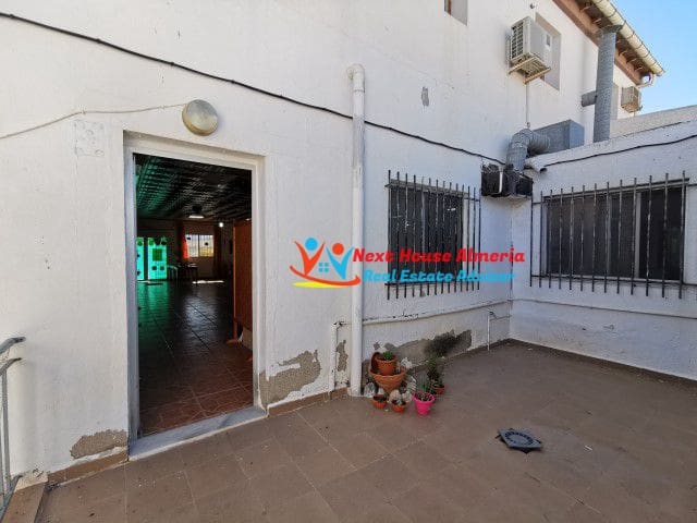 Business for sale in Los Gallardos - € 385,000 (Ref: 5883891)