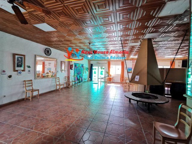 Business for sale in Los Gallardos - € 385,000 (Ref: 5883891)