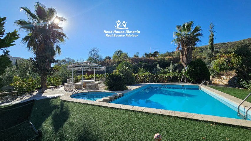 4 soveværelse Villa til salg i Chercos med garage - € 499.950 (Ref: 6293749)