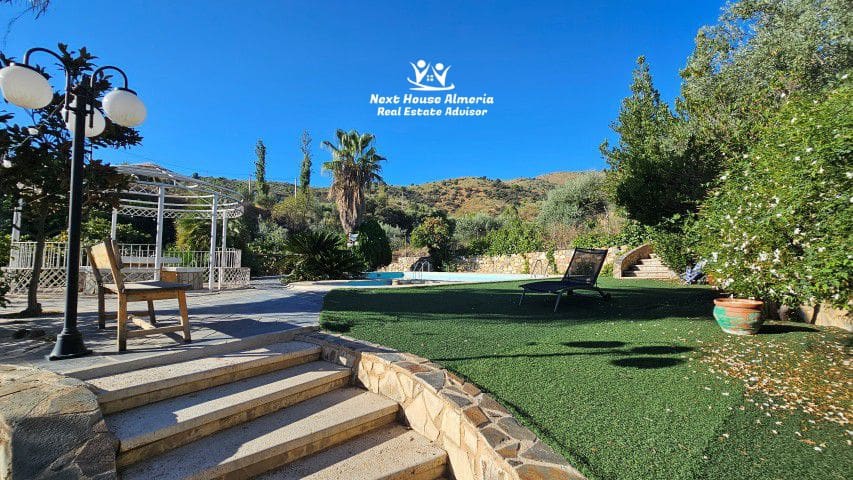 4 soveværelse Villa til salg i Chercos med garage - € 499.950 (Ref: 6293749)