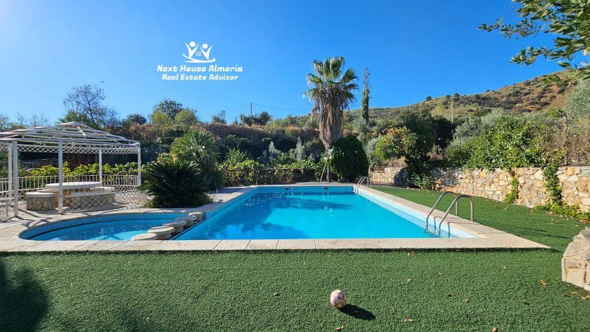 4 soveværelse Villa til salg i Chercos med garage - € 499.950 (Ref: 6293749)