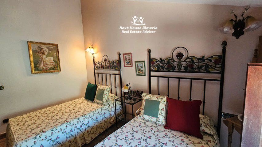 4 soveværelse Villa til salg i Chercos med garage - € 499.950 (Ref: 6293749)