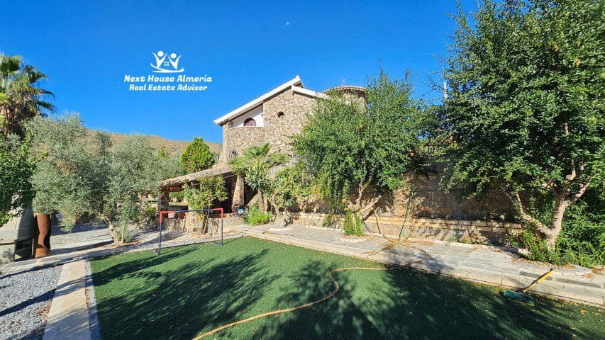 4 soveværelse Villa til salg i Chercos med garage - € 499.950 (Ref: 6293749)