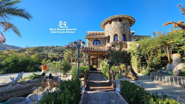 4 soveværelse Villa til salg i Chercos med garage - € 499.950 (Ref: 6293749)