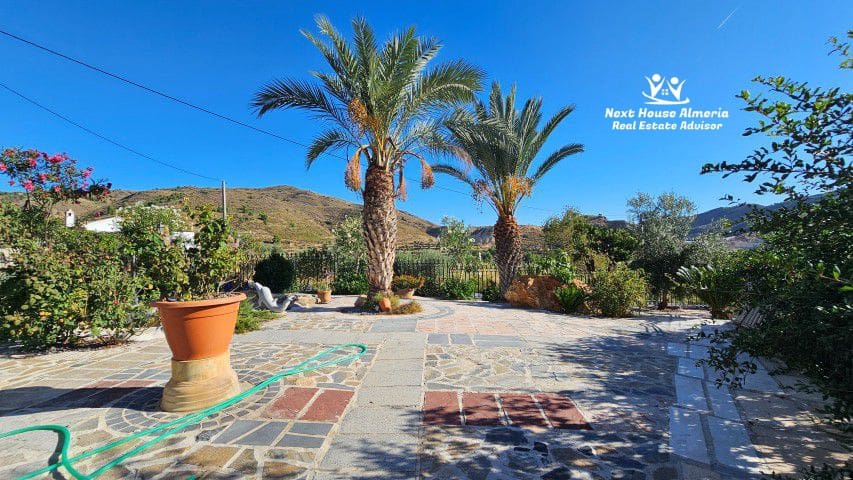 4 soveværelse Villa til salg i Chercos med garage - € 499.950 (Ref: 6293749)