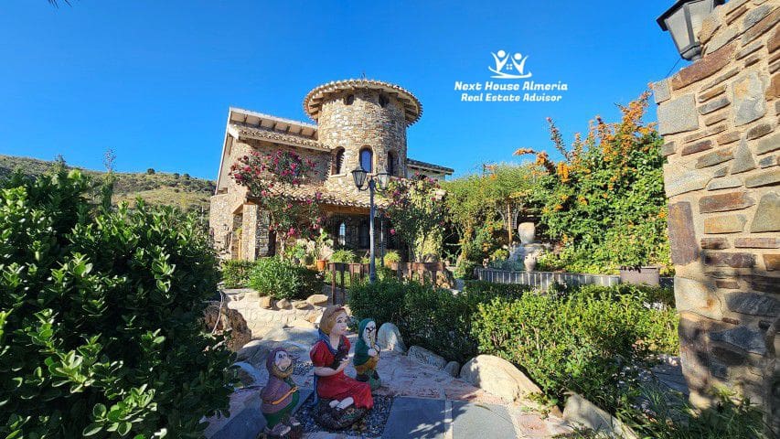 4 soveværelse Villa til salg i Chercos med garage - € 499.950 (Ref: 6293749)