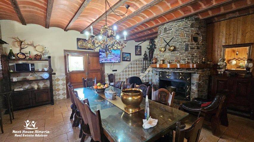 4 soveværelse Villa til salg i Chercos med garage - € 499.950 (Ref: 6293749)