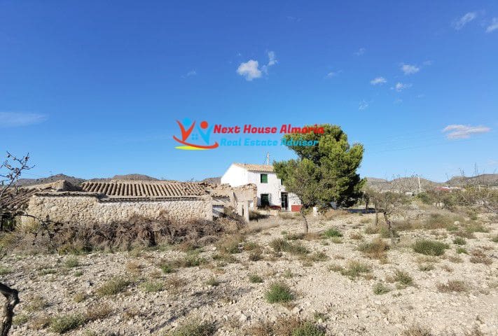 6 slaapkamer Finca/Landhuis te koop in Oria - € 129.995 (Ref: 6442830)