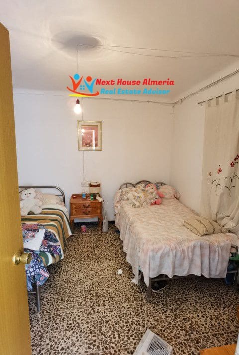 6 slaapkamer Finca/Landhuis te koop in Oria - € 129.995 (Ref: 6442830)