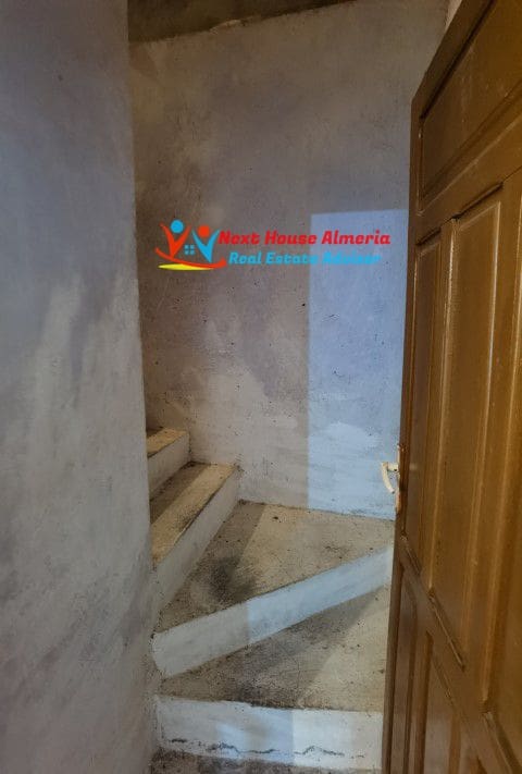 6 slaapkamer Finca/Landhuis te koop in Oria - € 129.995 (Ref: 6442830)