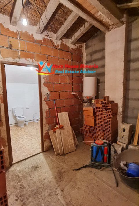 6 slaapkamer Finca/Landhuis te koop in Oria - € 129.995 (Ref: 6442830)