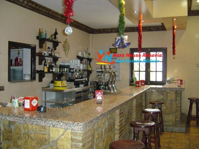 2 soveværelse Virksomhed til salg i Cantoria - € 205.000 (Ref: 6702026)