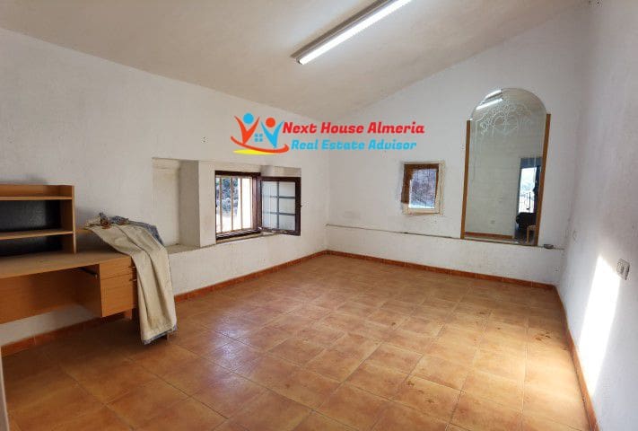 8 Zimmer Finca/Landgut zu verkaufen in Albox - 219.000 € (Ref: 7130165)