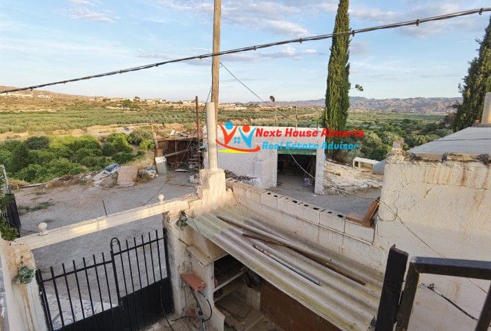 8 Zimmer Finca/Landgut zu verkaufen in Albox - 219.000 € (Ref: 7130165)